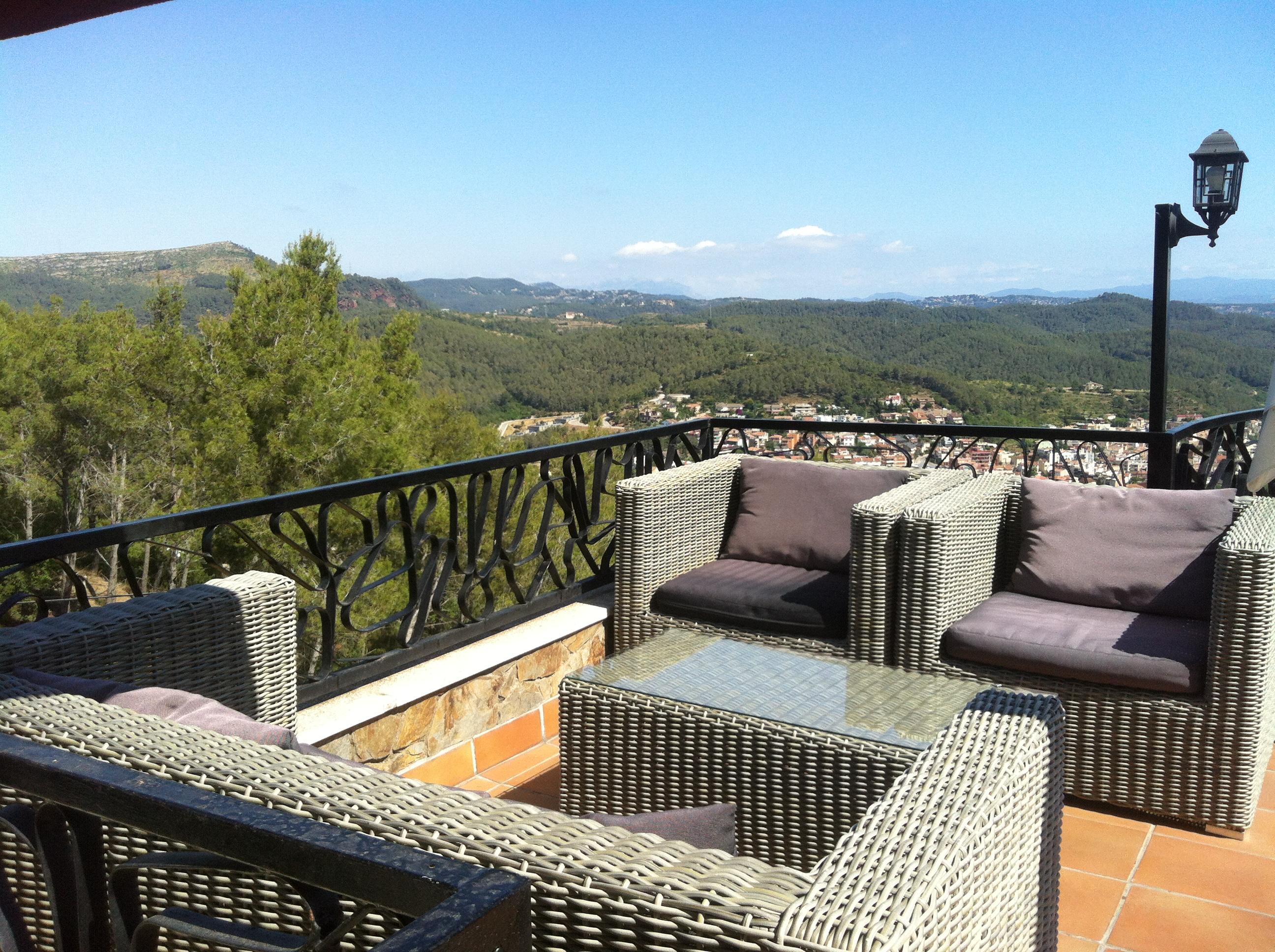 Hotel Petit Mirador Torrelles De Llobregat Exterior foto