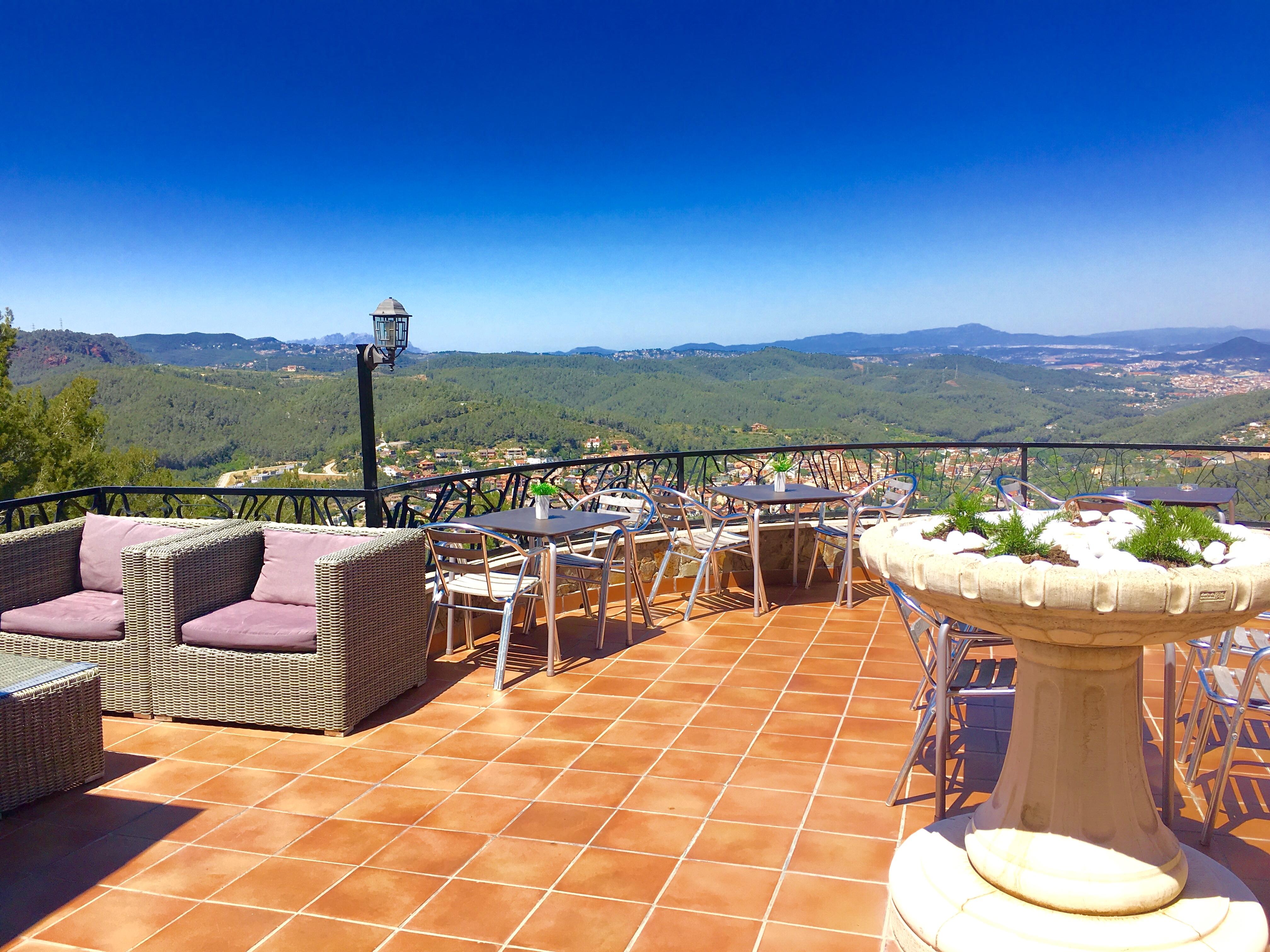 Hotel Petit Mirador Torrelles De Llobregat Exterior foto